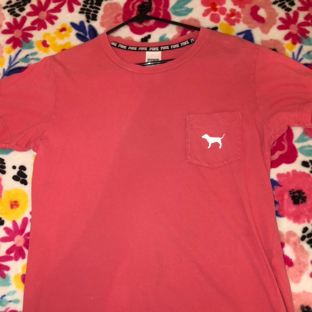 Vs PINK tee